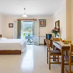 Argostοli Bay Ex Rouchotas מלון דירות 4*