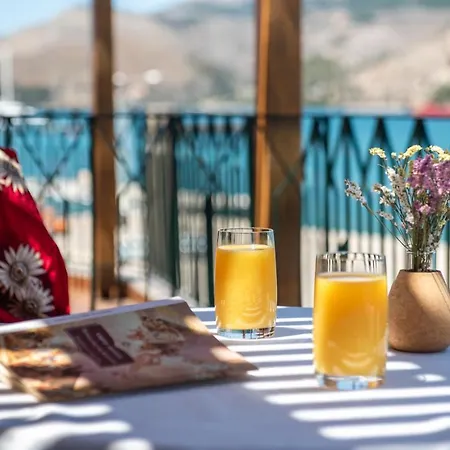 Rouchotas Lägenhetshotell Argostoli (Kefalonia)