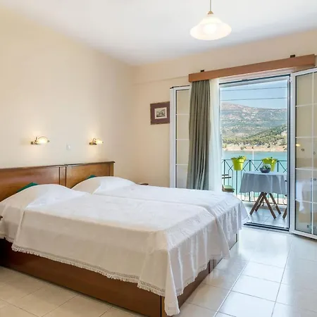 Argostοli Bay Ex Rouchotas Appart hôtel