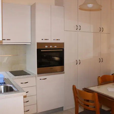 Lägenhetshotell Rouchotas