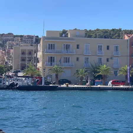 Argostοli Bay Ex Rouchotas 4* ארגוסטולי