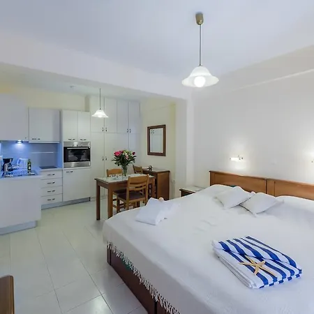 Lägenhetshotell Rouchotas